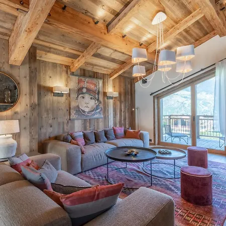 Chalet Familial Avec Et Sauna A Courchevel, Proche De La Telecabine Et Des Commodites. - Fr-1-568-36 *