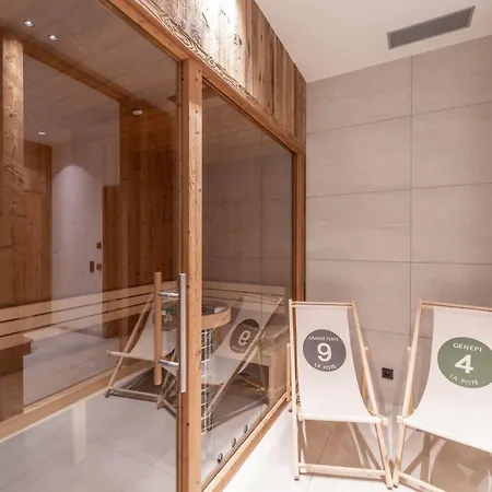 Familial Avec Et Sauna A Courchevel, Proche De La Telecabine Et Des Commodites. - Fr-1-568-36
